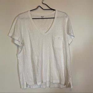 ✨madewell white v-neck top✨